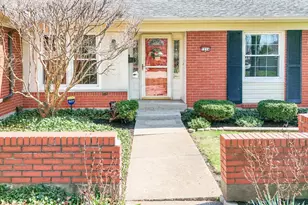 7214 Greenfarms Dr, Springfield Township, OH 45224 - Photo 2