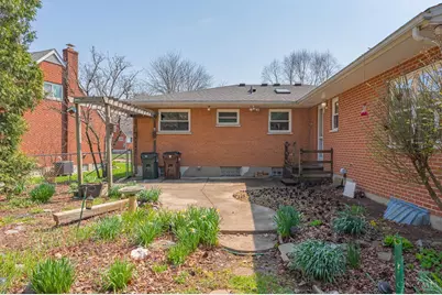 6683 Greentree Drive, Springfield Township, OH 45224 - Photo 42