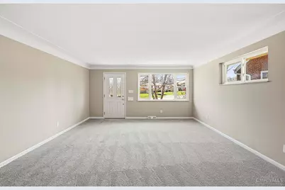 6683 Greentree Drive, Springfield Township, OH 45224 - Photo 6