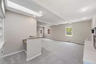 6683 Greentree Dr, Springfield Township, OH 45224 - Photo 24