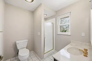 6683 Greentree Dr, Springfield Township, OH 45224 - Photo 16