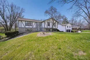 11388 Marlette Dr, Sycamore Township, OH 45249 - Photo 2