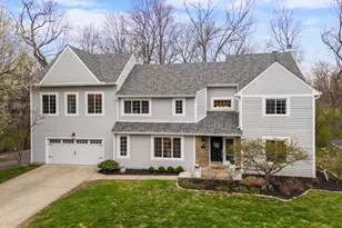 9911 Huntersrun Ln, Symmes Township, OH 45242 - Photo 1