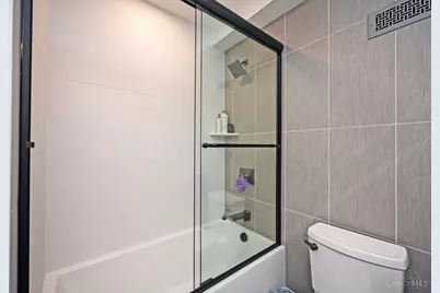 2200 Victory Parkway #2002, Cincinnati, OH 45206 - Photo 42