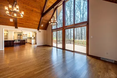 6853 Cloister Cliffs Drive, Madison Township, OH 45042 - Photo 4