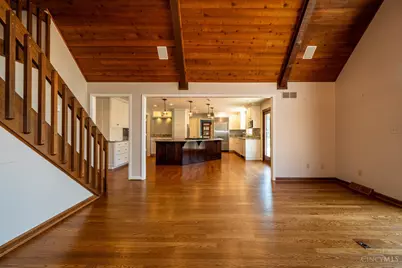 6853 Cloister Cliffs Drive, Madison Township, OH 45042 - Photo 32