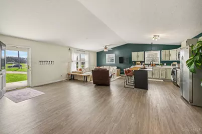 184 Dortmund Drive, Perry Township, OH 45118 - Photo 6