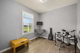 184 Dortmund Dr, Perry Township, OH 45118 - Photo 20