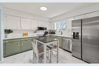 215 Lindell Drive, Germantown, OH 45327 - Photo 6