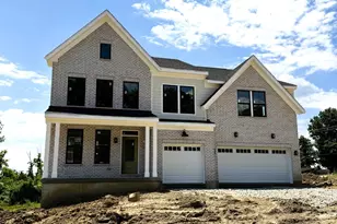 189 Farmstead Blvd, Springboro, OH 45066 - Photo 2