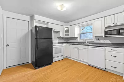 1150 Berdova Drive, Miami Township, OH 45150 - Photo 8