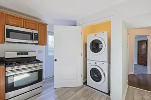 221 E Mechanic St, Reading, OH 45215 - Photo 14