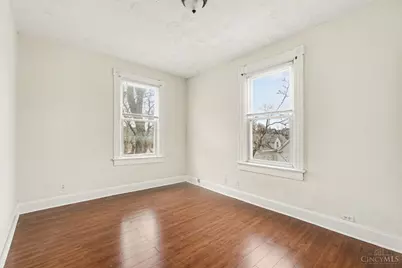 421 Southview Avenue, Cincinnati, OH 45219 - Photo 8