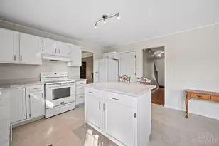 5984 Woodsbend Dr, Miami Township, OH 45150 - Photo 14