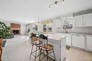 5984 Woodsbend Dr, Miami Township, OH 45150 - Photo 10