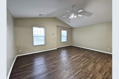 8715 Plum Creek Court, Franklin Township, OH 45005 - Photo 6