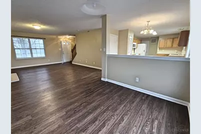 8715 Plum Creek Court, Franklin Township, OH 45005 - Photo 4
