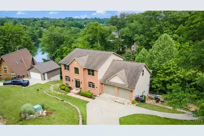 1753 E Cove Circle, Lawrenceburg, IN 47025 - Photo 2