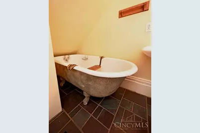 4236 Brookside Avenue, Cincinnati, OH 45223 - Photo 24