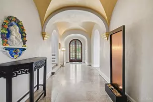 740 N Fred Shuttlesworth Cir, Cincinnati, OH 45229 - Photo 4