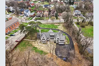 740 N Fred Shuttlesworth Circle, Cincinnati, OH 45229 - Photo 40