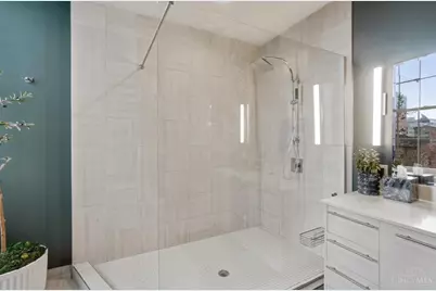 813 Broadway Street #404, Cincinnati, OH 45202 - Photo 32