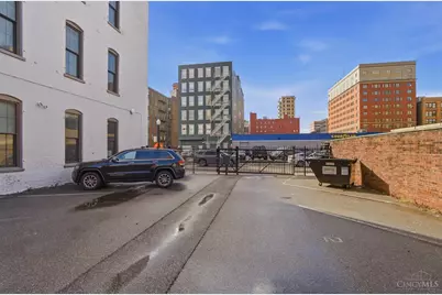 813 Broadway Street #404, Cincinnati, OH 45202 - Photo 38