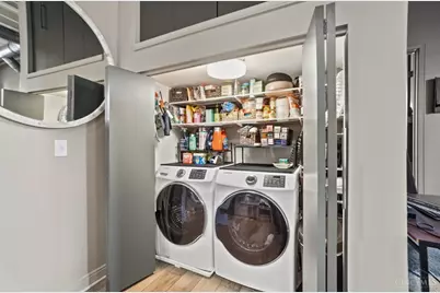 813 Broadway Street #404, Cincinnati, OH 45202 - Photo 34