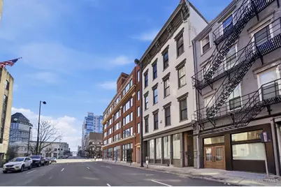 813 Broadway Street #404, Cincinnati, OH 45202 - Photo 2