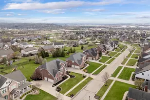 7556 Foxchase Dr, West Chester, OH 45069 - Photo 50