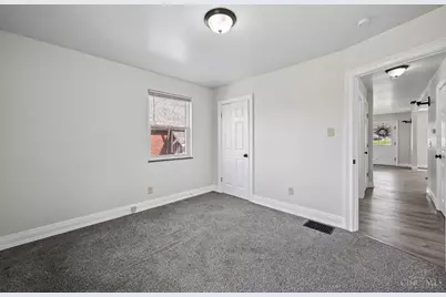 4052 McFarran Avenue, Cincinnati, OH 45211 - Photo 16
