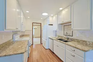 2054 Washington Creek Ln, Washington Twp, OH 45458 - Photo 14