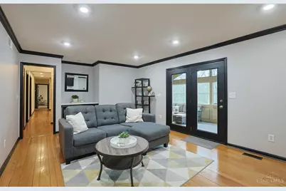 3859 Blackwood Court, Blue Ash, OH 45236 - Photo 8