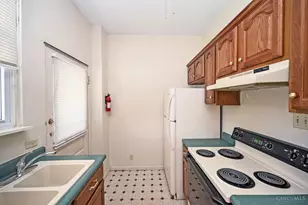 2840 Observatory Ave, Cincinnati, OH 45208 - Photo 16