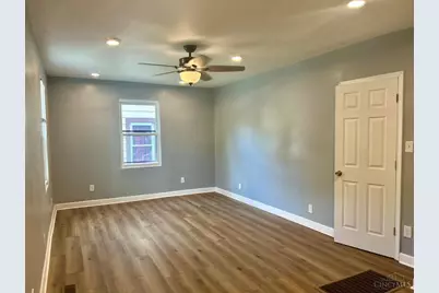 1613 Wyoming Avenue, Cincinnati, OH 45205 - Photo 2