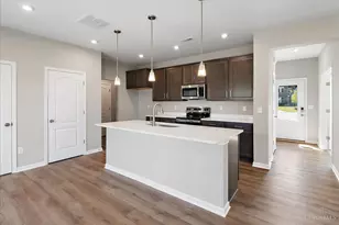 4004 Silverstone Ln, Union Township, OH 45103 - Photo 2