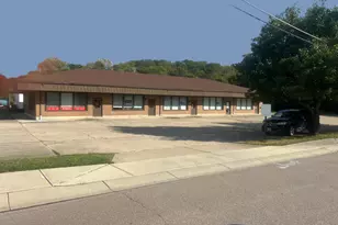 3325 E Sharon Rd, Sharonville, OH 45241 - Photo 1