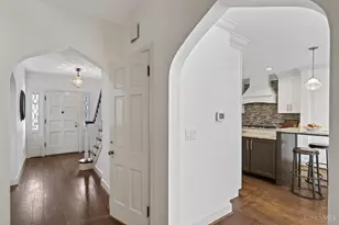 1002 Richwood Cir, Cincinnati, OH 45208 - Photo 14