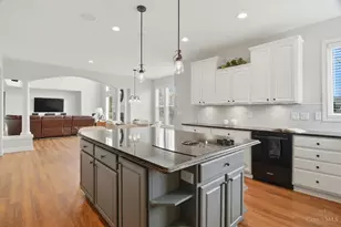 474 Ascot Dr, Hamilton Township, OH 45039 - Photo 8