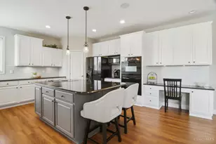 474 Ascot Dr, Hamilton Township, OH 45039 - Photo 6