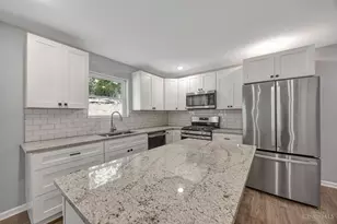 5143 Camargo Rd, Cincinnati, OH 45227 - Photo 6