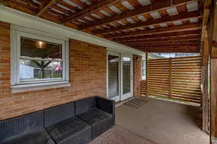 7527 Red Robin St, Franklin Township, OH 45005 - Photo 2