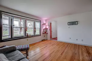 7527 Red Robin St, Franklin Township, OH 45005 - Photo 6