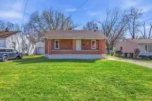 2021 Carolina, Middletown, OH 45044 - Photo 1