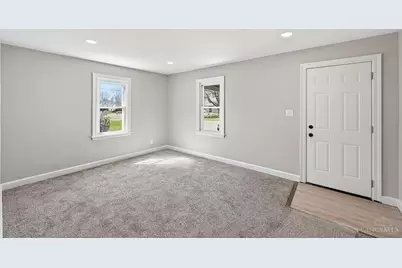 2021 Carolina, Middletown, OH 45044 - Photo 8