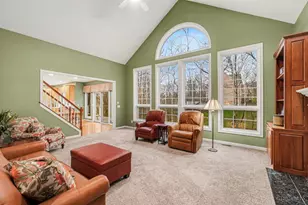 1426 Miami Lake Dr, Miami Township, OH 45140 - Photo 12