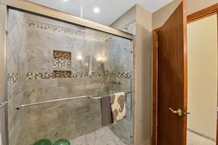 1681 Van Blaricum Rd, Green Township, OH 45233 - Photo 24