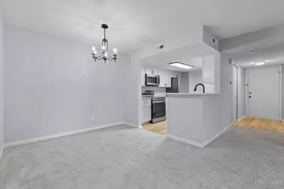 10555 Montgomery Road #5, Montgomery, OH 45242 - Photo 12