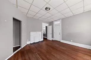 206 W 69th St, Cincinnati, OH 45216 - Photo 8