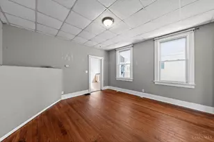 206 W 69th St, Cincinnati, OH 45216 - Photo 4